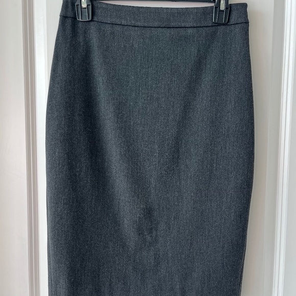 Express Grey Pencil Skirt with Back Bow Detail – Size 2 - Picture 1 of 9